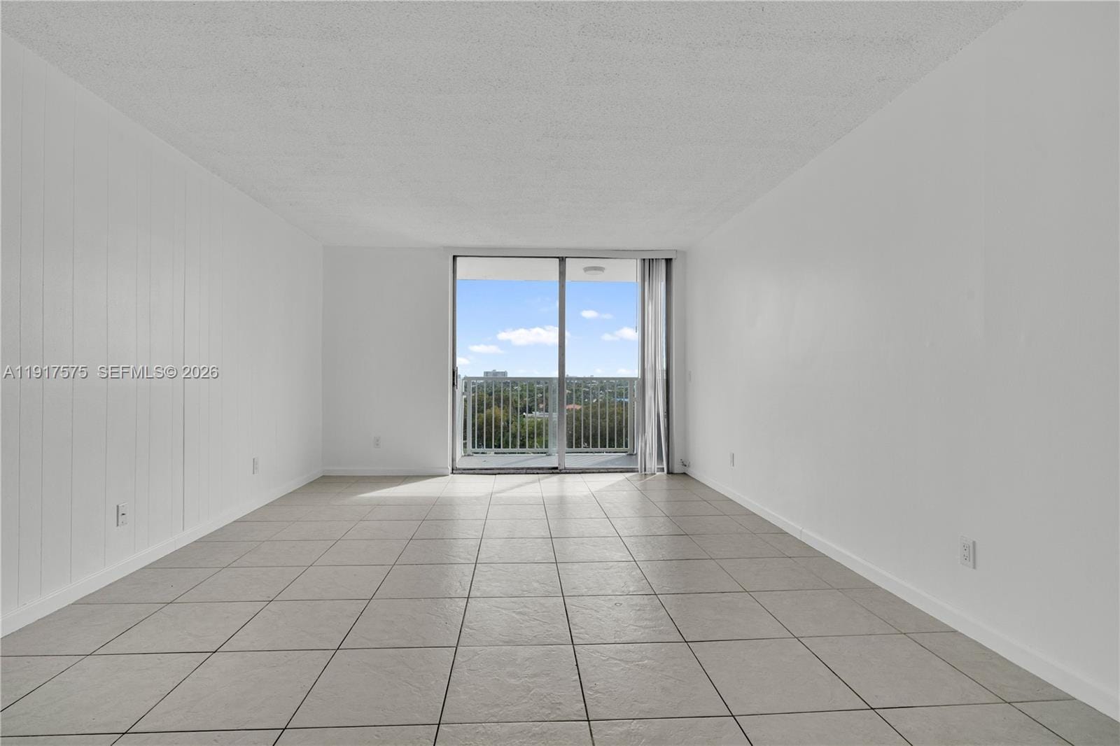 2020 NE 135th Street 805, North Miami, FL 33181 photo 5