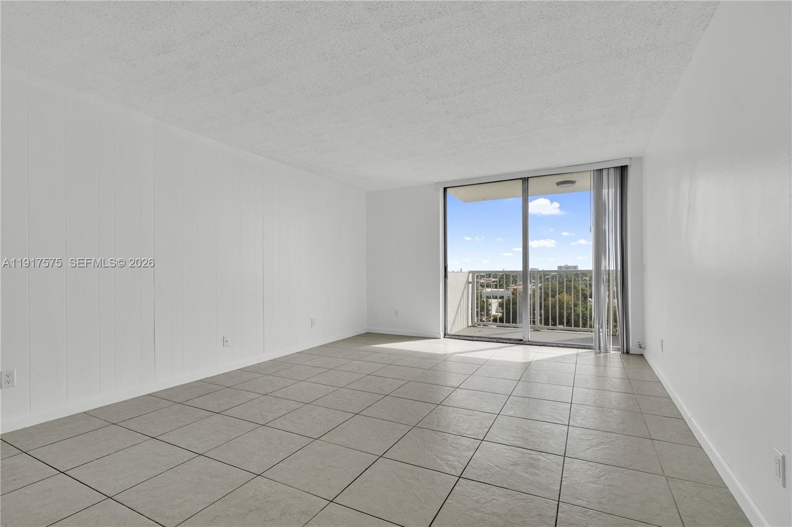 2020 NE 135th Street 805, North Miami, FL 33181 photo 6