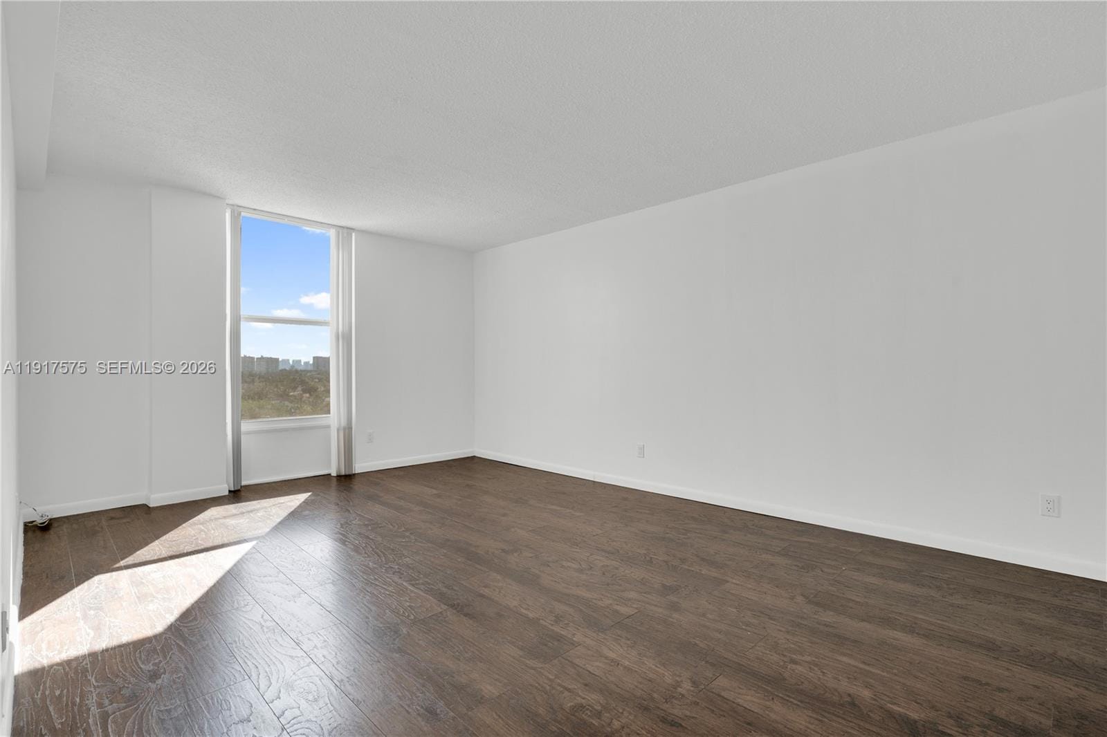 2020 NE 135th Street 805, North Miami, FL 33181 photo 10