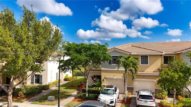 401 NE 194th Lane, Miami, FL 33179