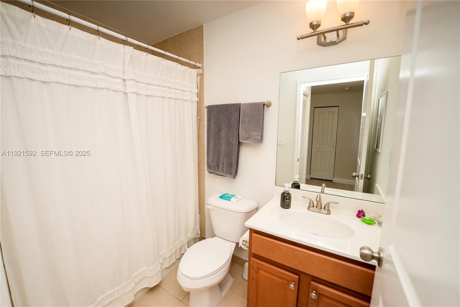 401 NE 194th Lane, Miami, FL 33179 photo 24
