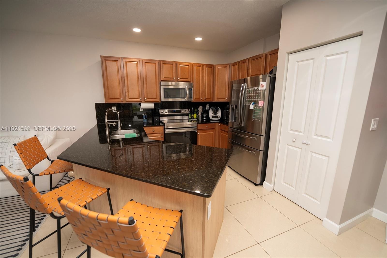 401 NE 194th Lane, Miami, FL 33179 photo 9