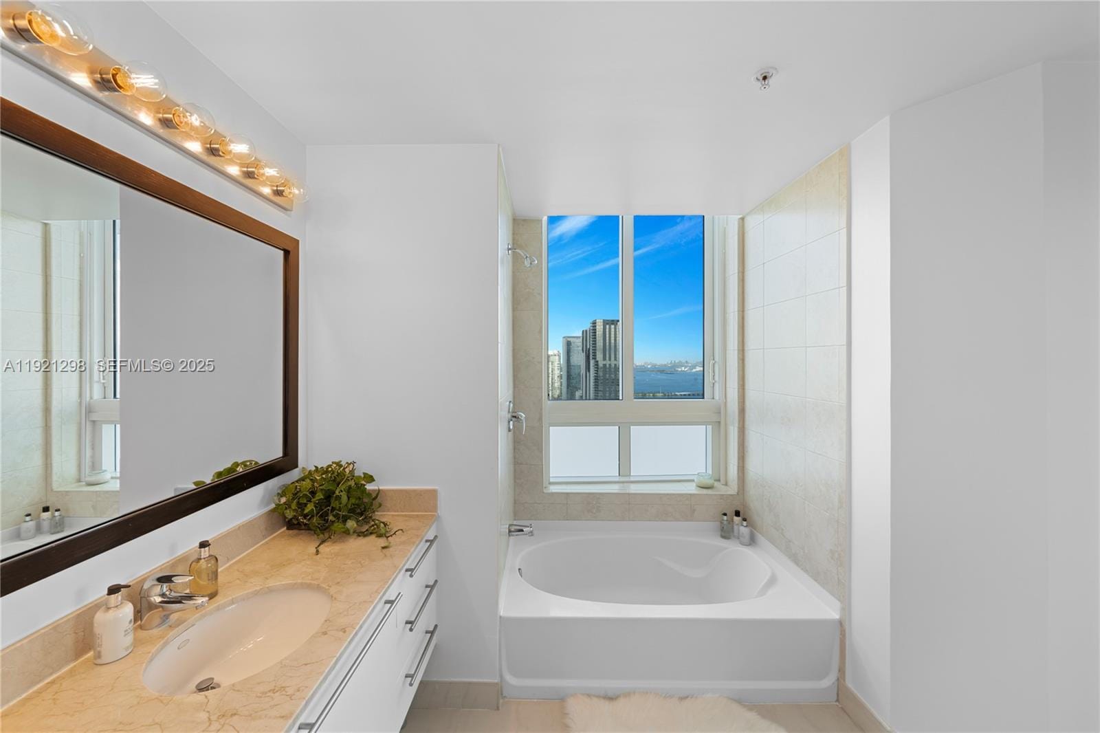 1900 N Bayshore Drive PH 4902, Miami, FL 33132 photo 8