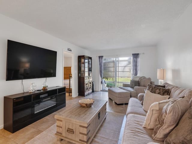 1166 6th Avenue B3, sold in Tropic Groves Condo, Vero Beach, FL