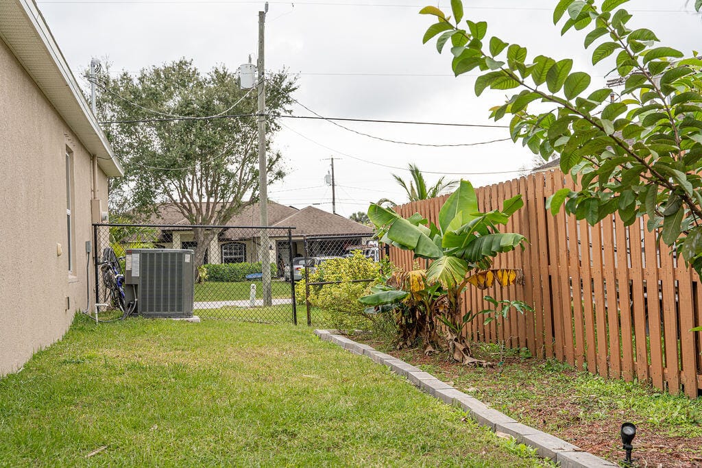 2108 SW Monterrey Lane, Port St. Lucie, FL 34953 photo 15