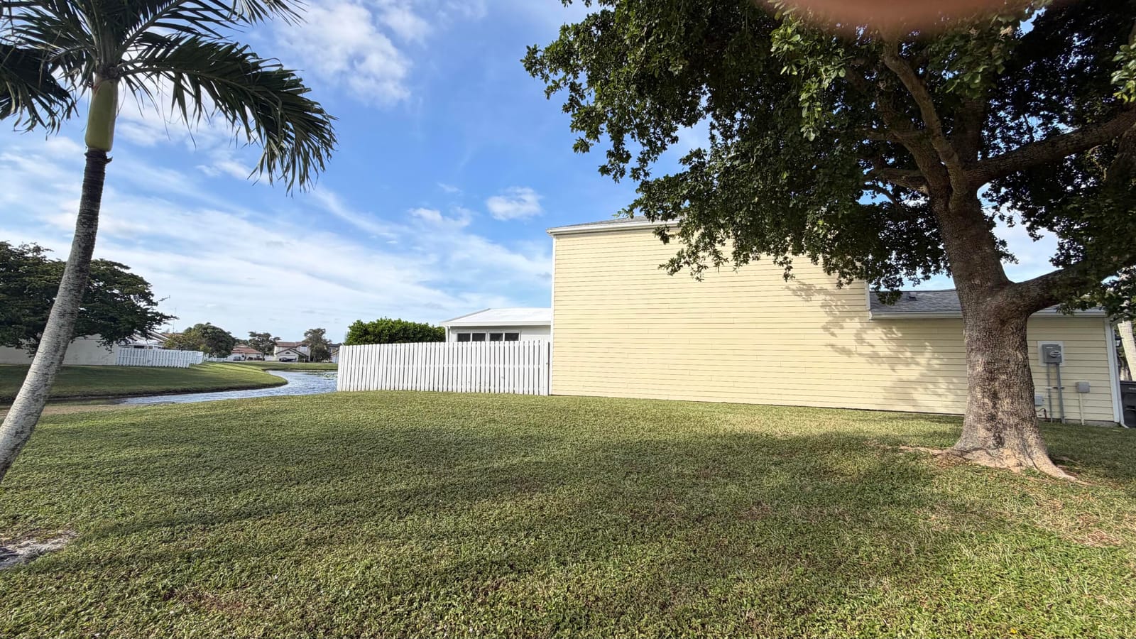 3911 Circle Lake Dr Drive — photo 5