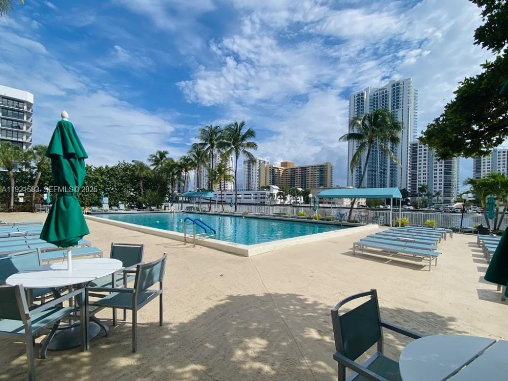 800 Parkview Drive 726, Hallandale Beach, FL 33009 photo 30