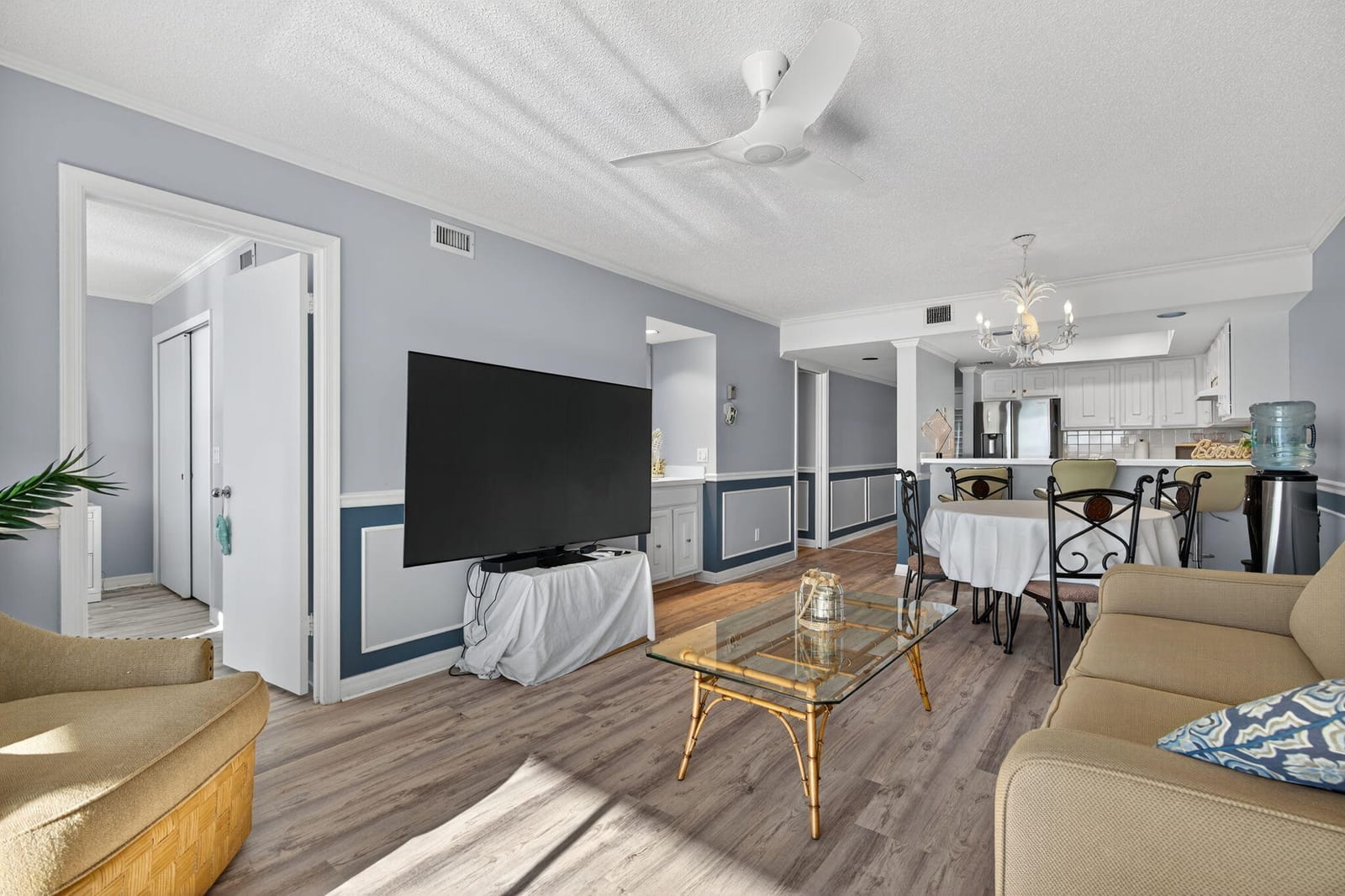 390 NE Edgewater Drive 403, Stuart, FL 34996 photo 7