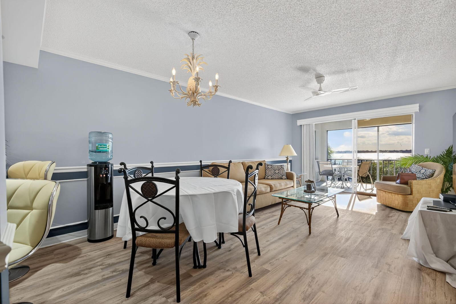 390 NE Edgewater Drive 403, Stuart, FL 34996 photo 8