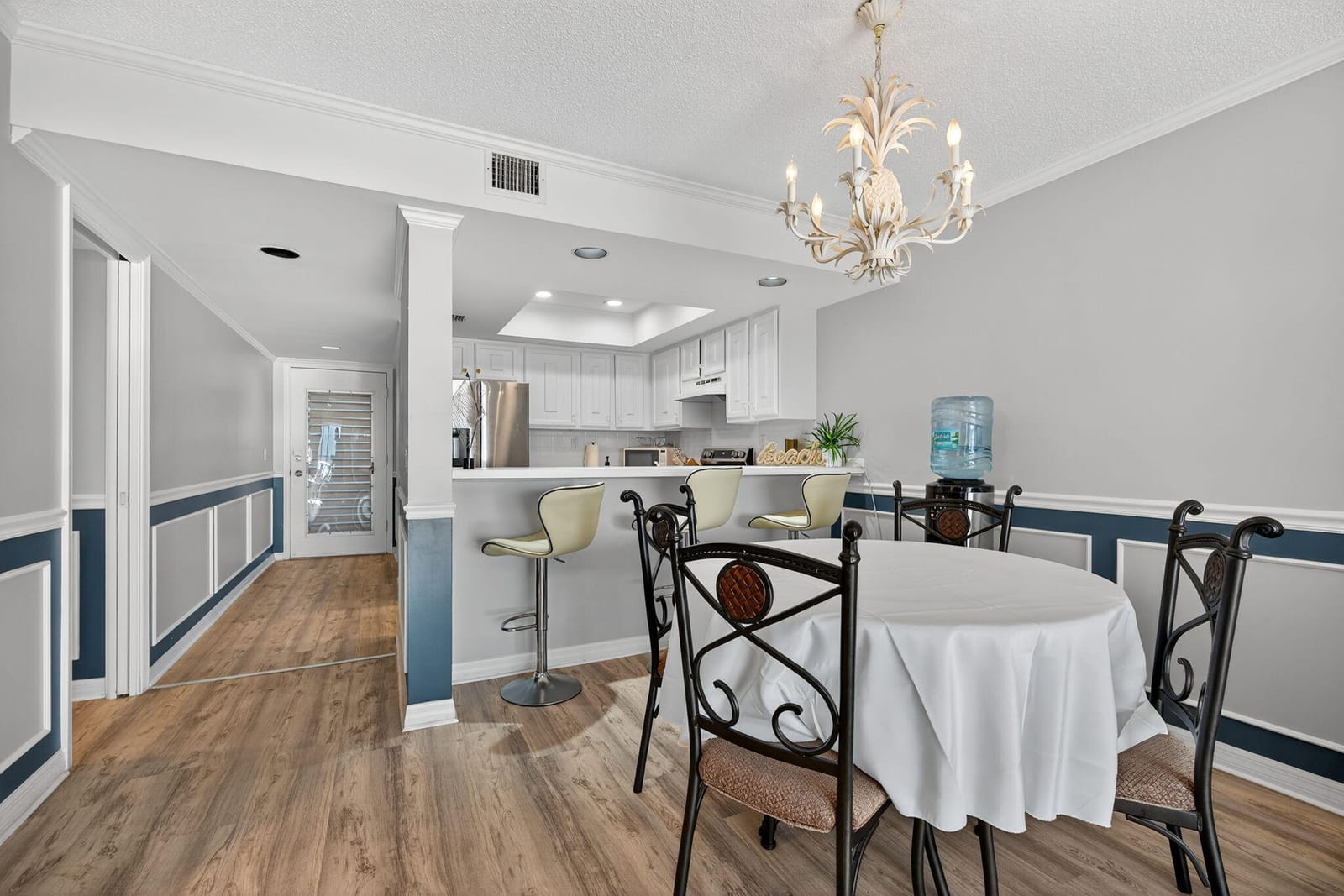 390 NE Edgewater Drive 403, Stuart, FL 34996 photo 9