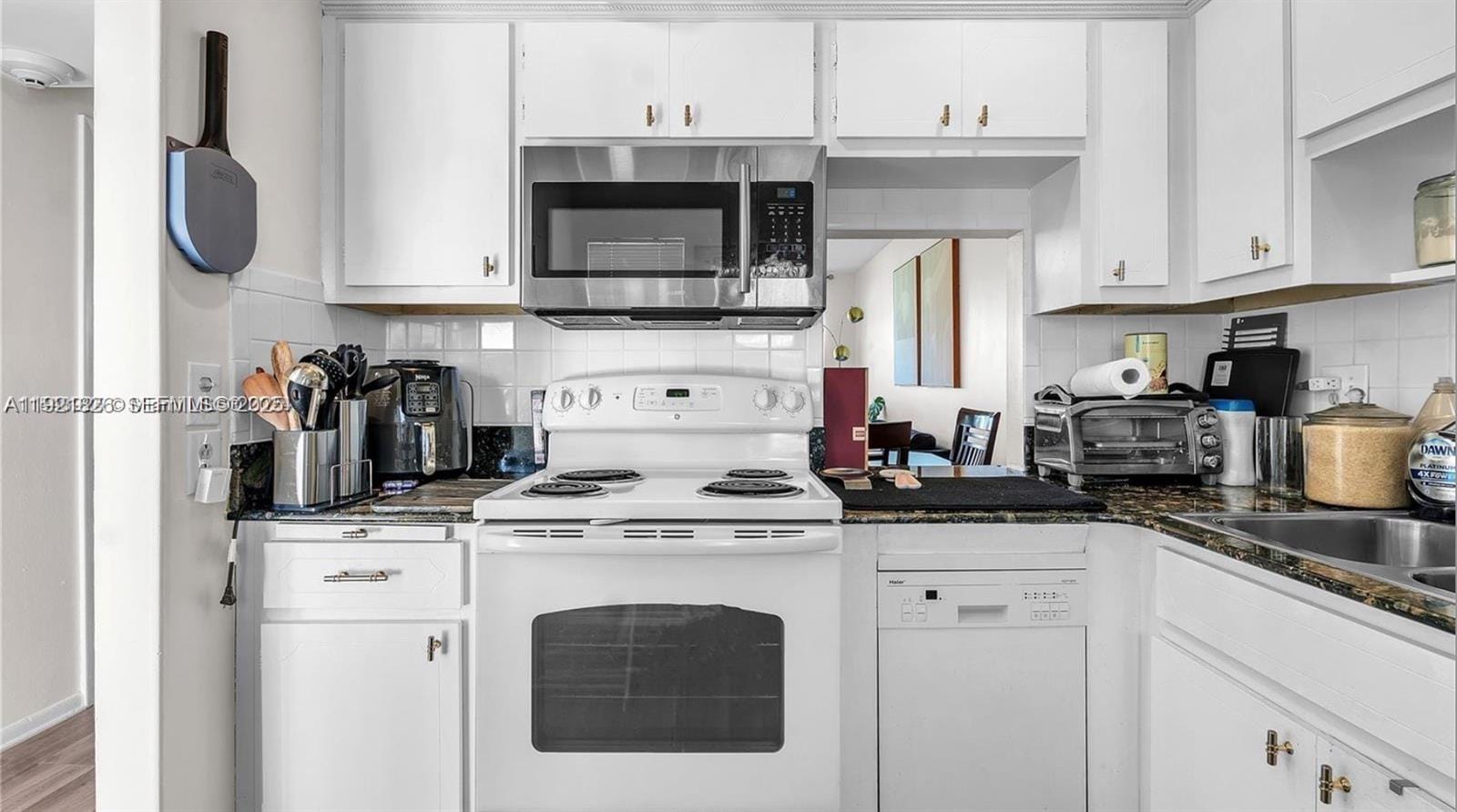2223 Park Lane 207, Hollywood, FL 33021 photo 3