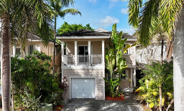 3121 SE 2nd Drive, sold in Fernandos Place, Homestead, FL