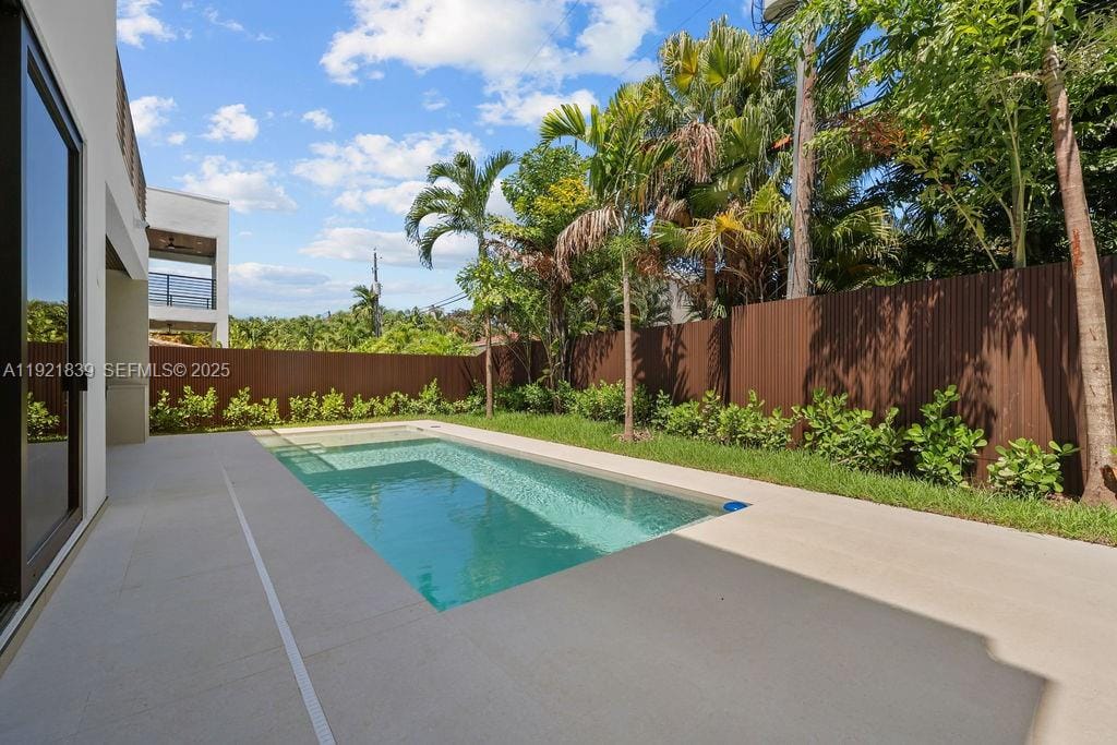 618 NE 17th Way, Fort Lauderdale, FL 33304 photo 24