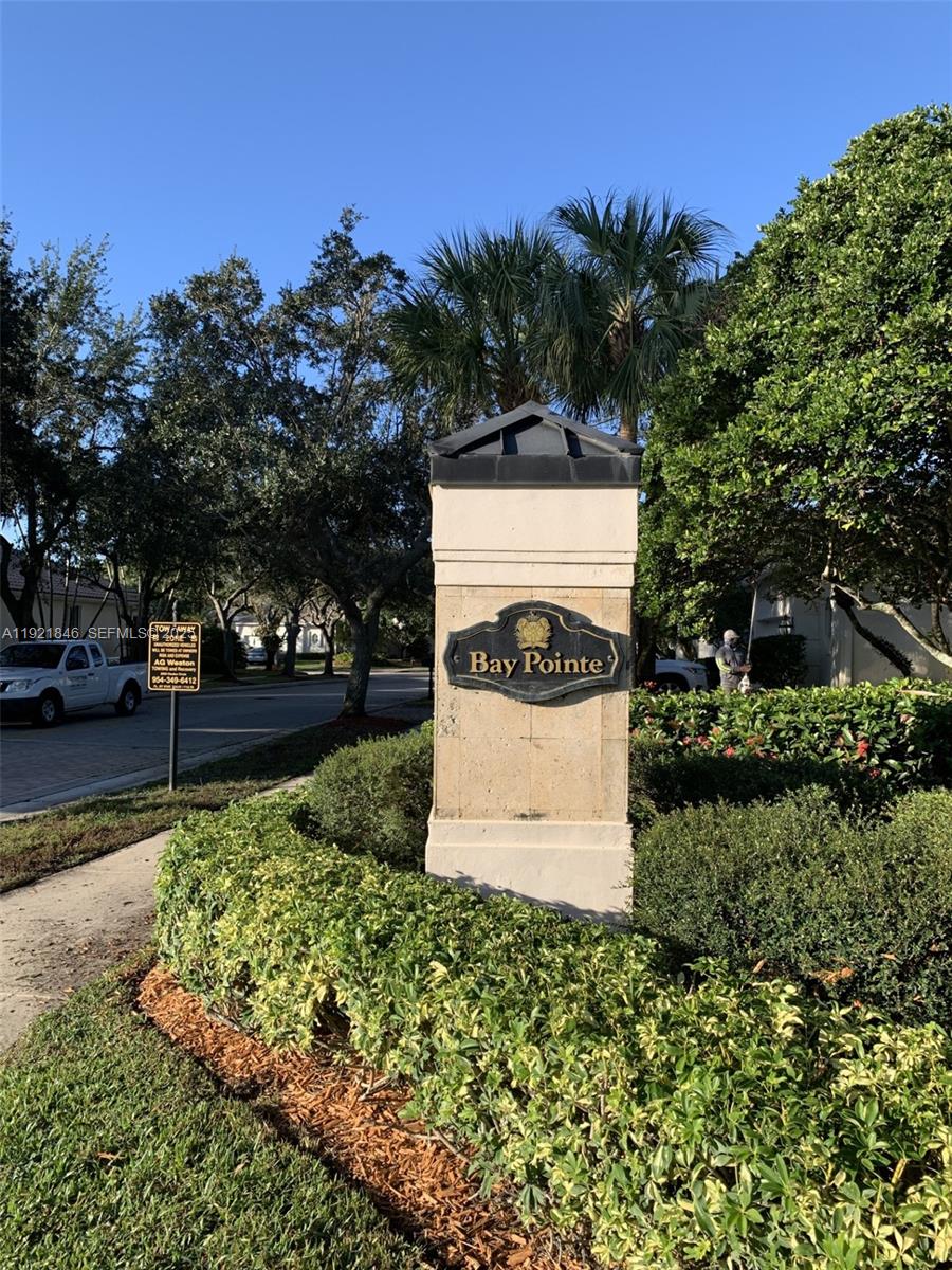 2518 Bay Pointe Court, Weston, FL 33327, Weston