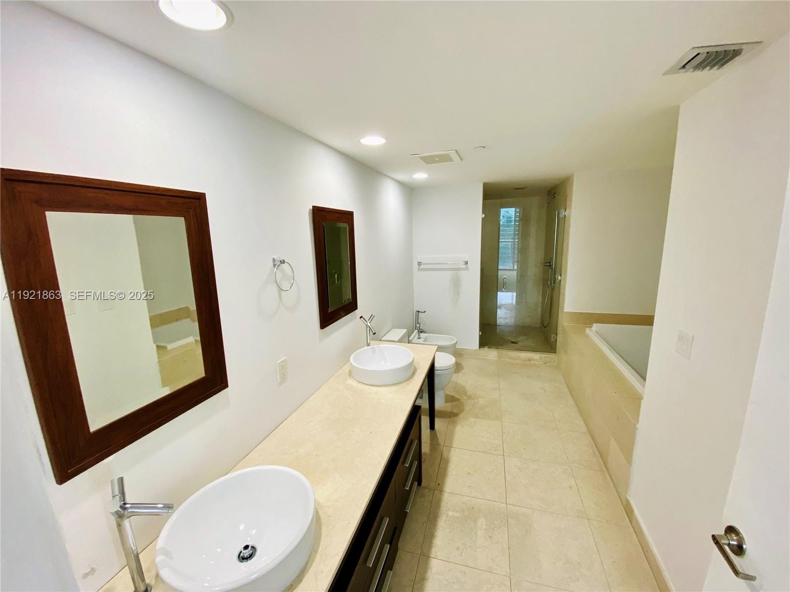 475 Brickell Avenue 3715, Miami, FL 33131 photo 13