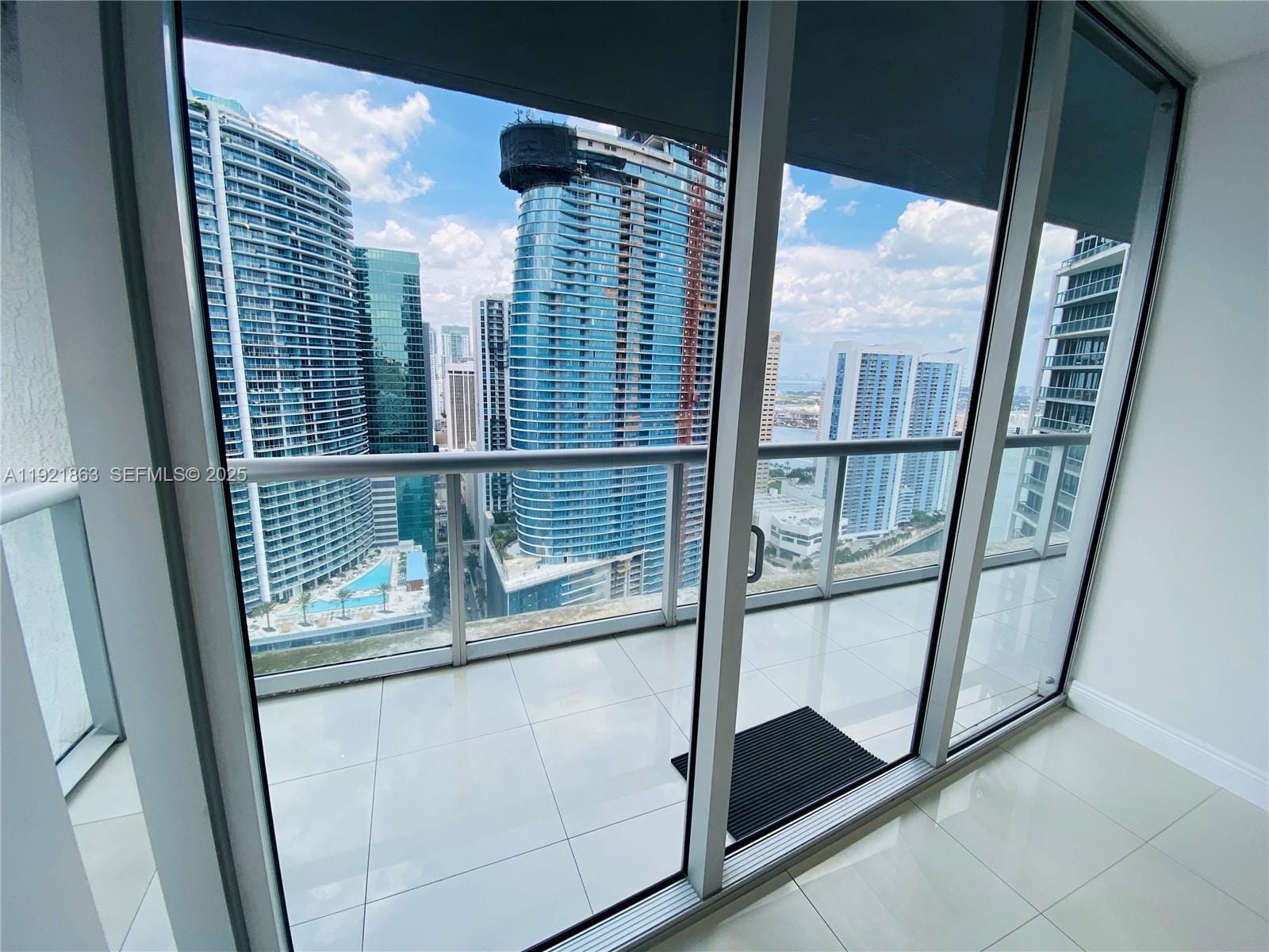 475 Brickell Avenue 3715, Miami, FL 33131 photo 19