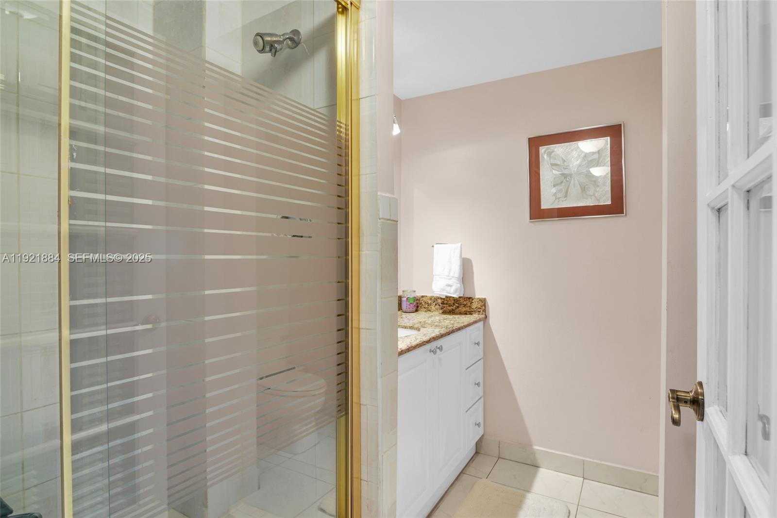 2500 Parkview Drive 2411 — photo 12