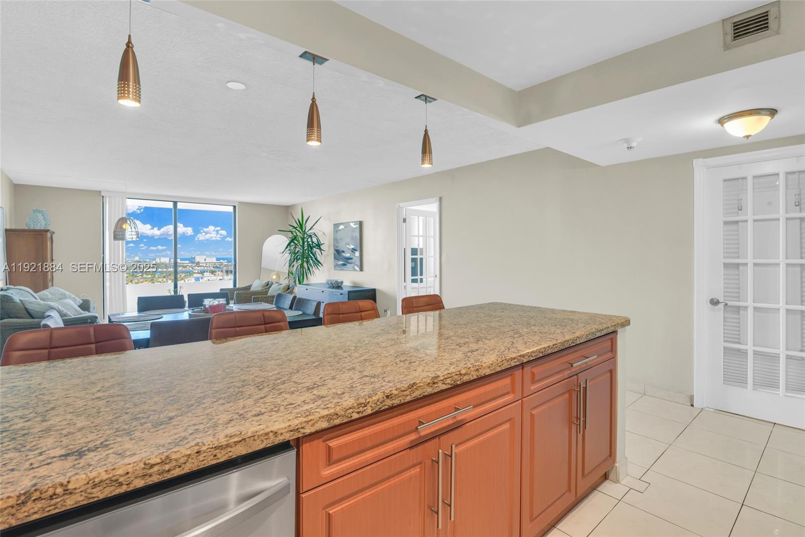 2500 Parkview Drive 2411 — photo 10
