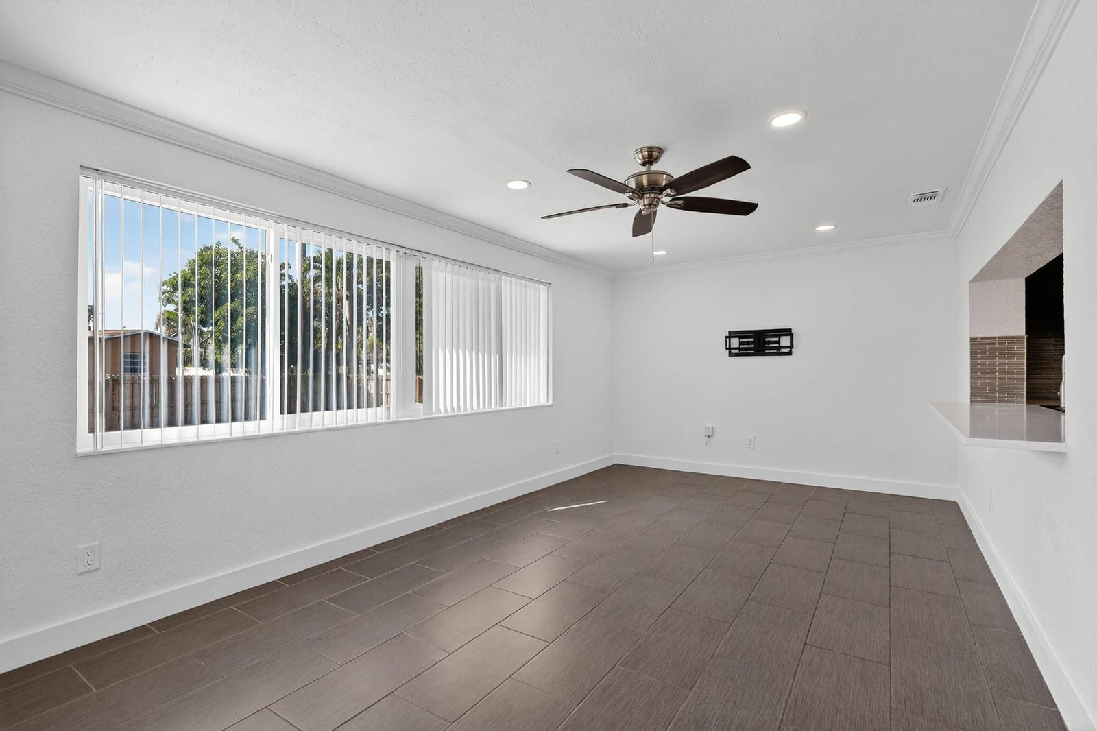 9720 NW 4 Street, Pembroke Pines, FL 33024 photo 20