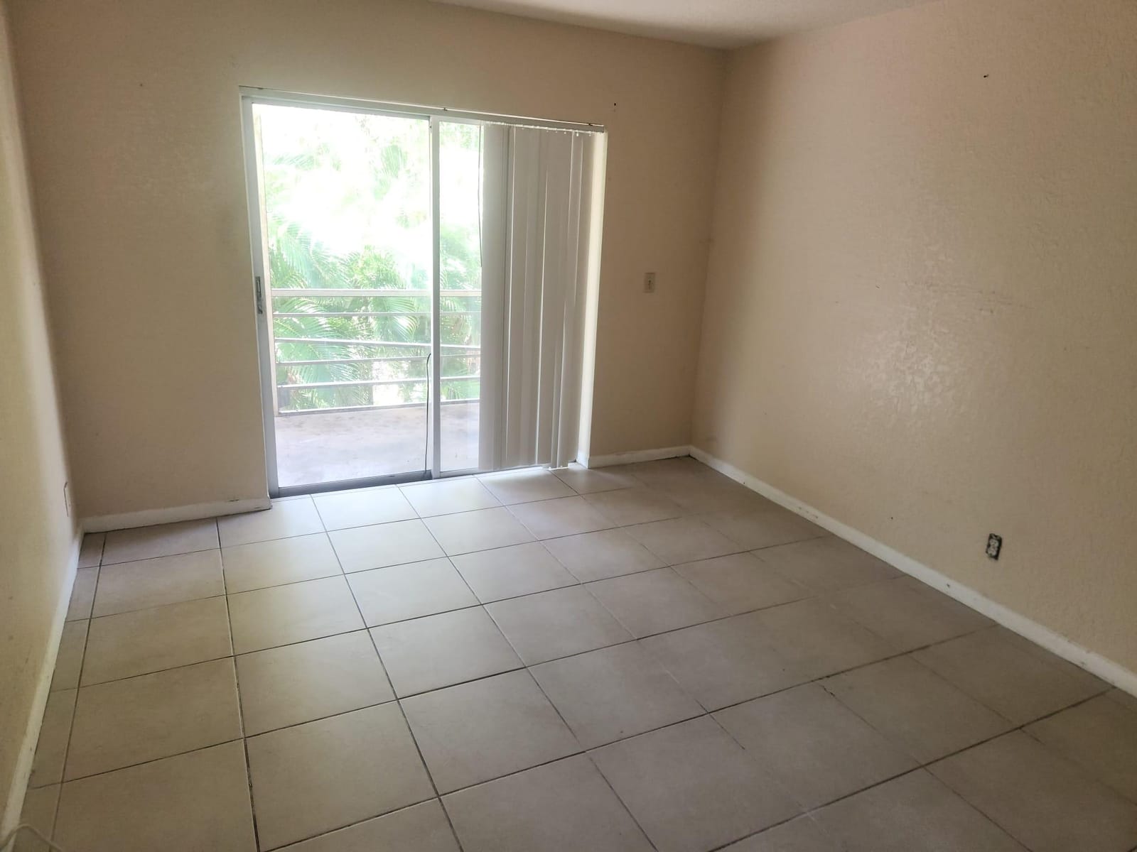 220 Croton Avenue 206, Lantana, FL 33462 photo 11