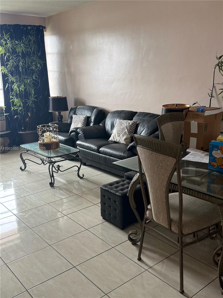 18555 NE 14th Avenue 715, Miami, FL 33179, Miami