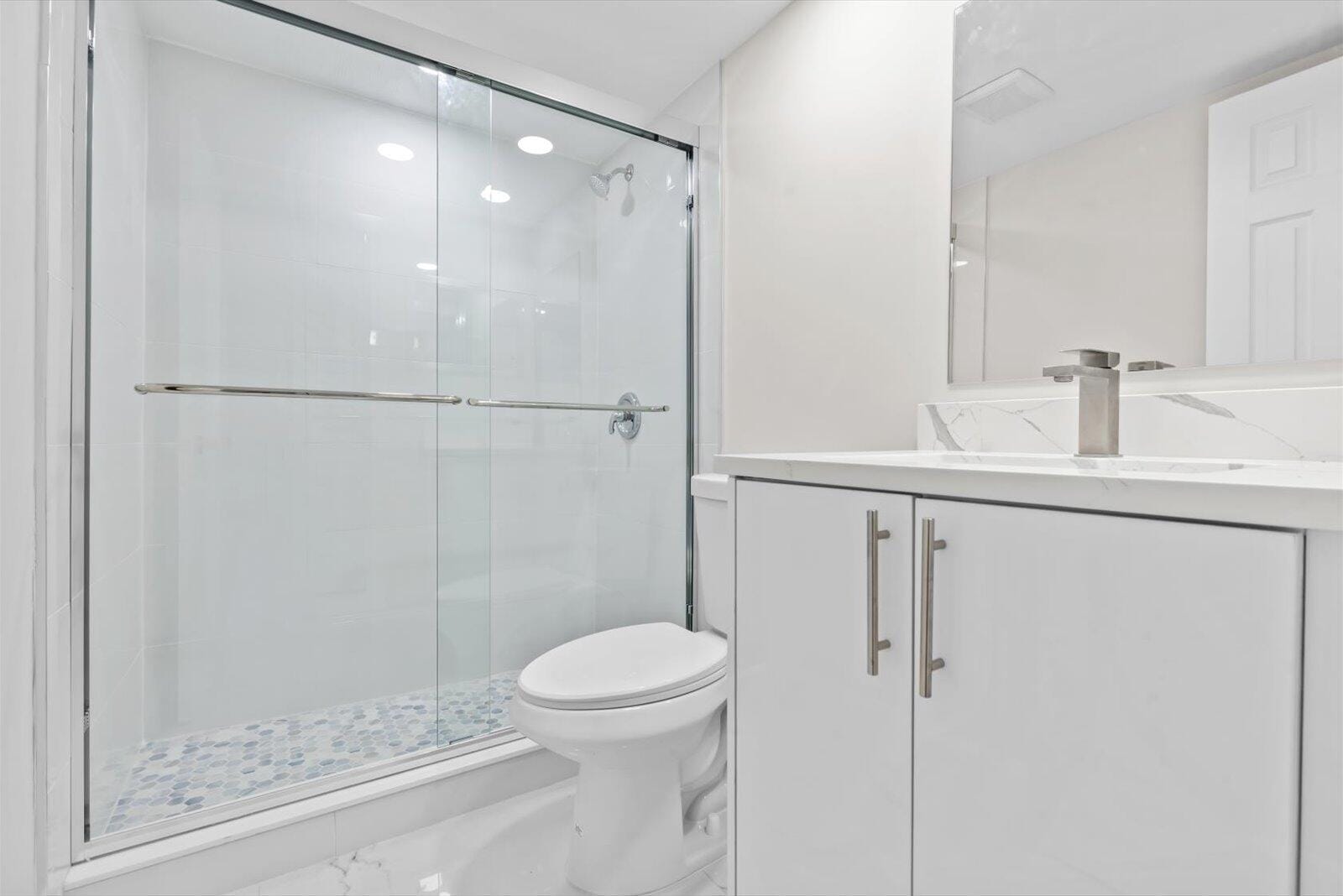 17 Andover A — photo 12