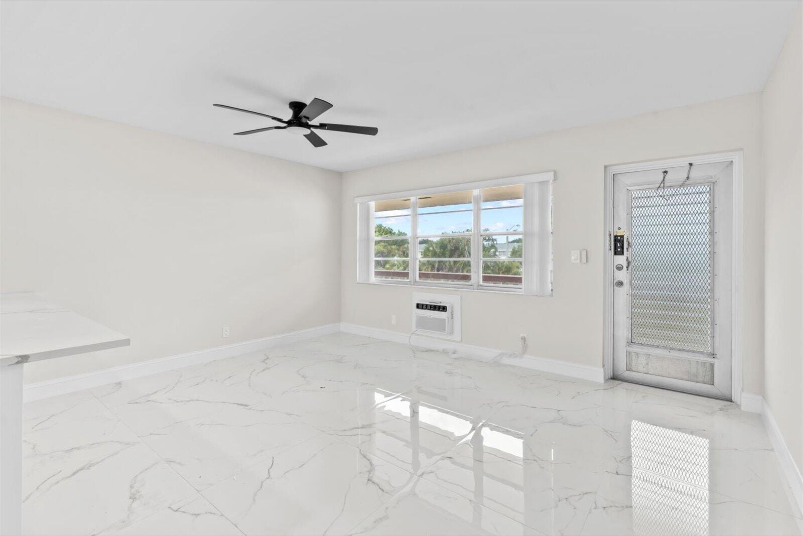 17 Andover A — photo 4