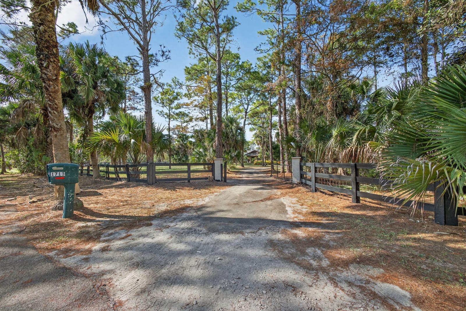 1713 Arabian Drive, Loxahatchee, FL 33470 photo 1