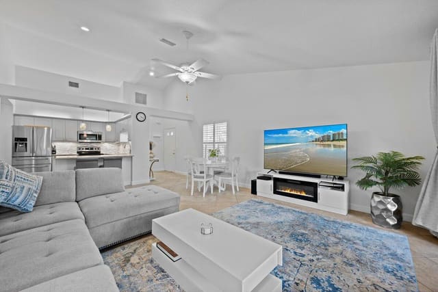 2611 SE Tropical East Circle, sold in Tropical East, Port St Lucie, FL