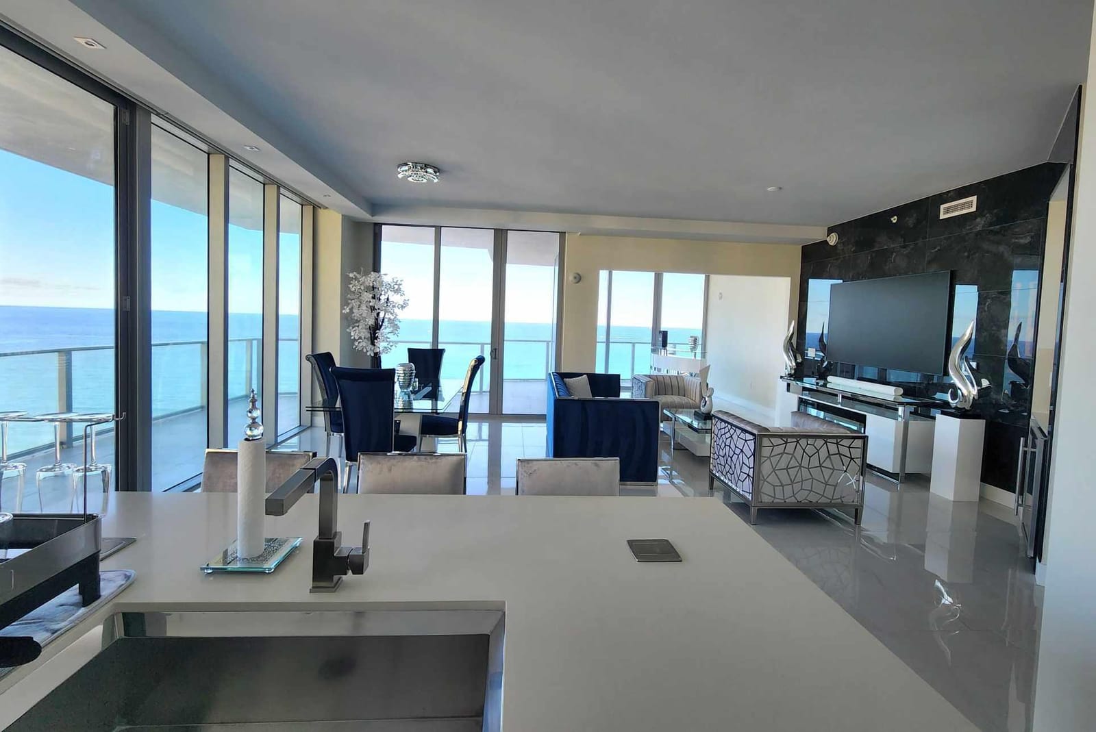 3100 N Ocean Drive H-1503 — photo 10