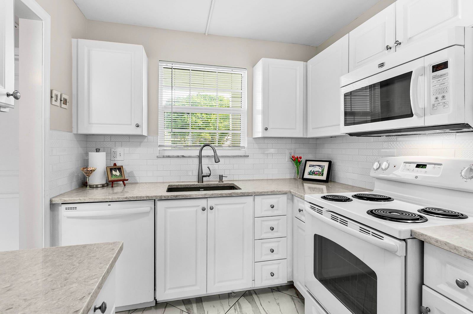 765 Jeffery Street 1-203, Boca Raton, FL 33487 photo 9