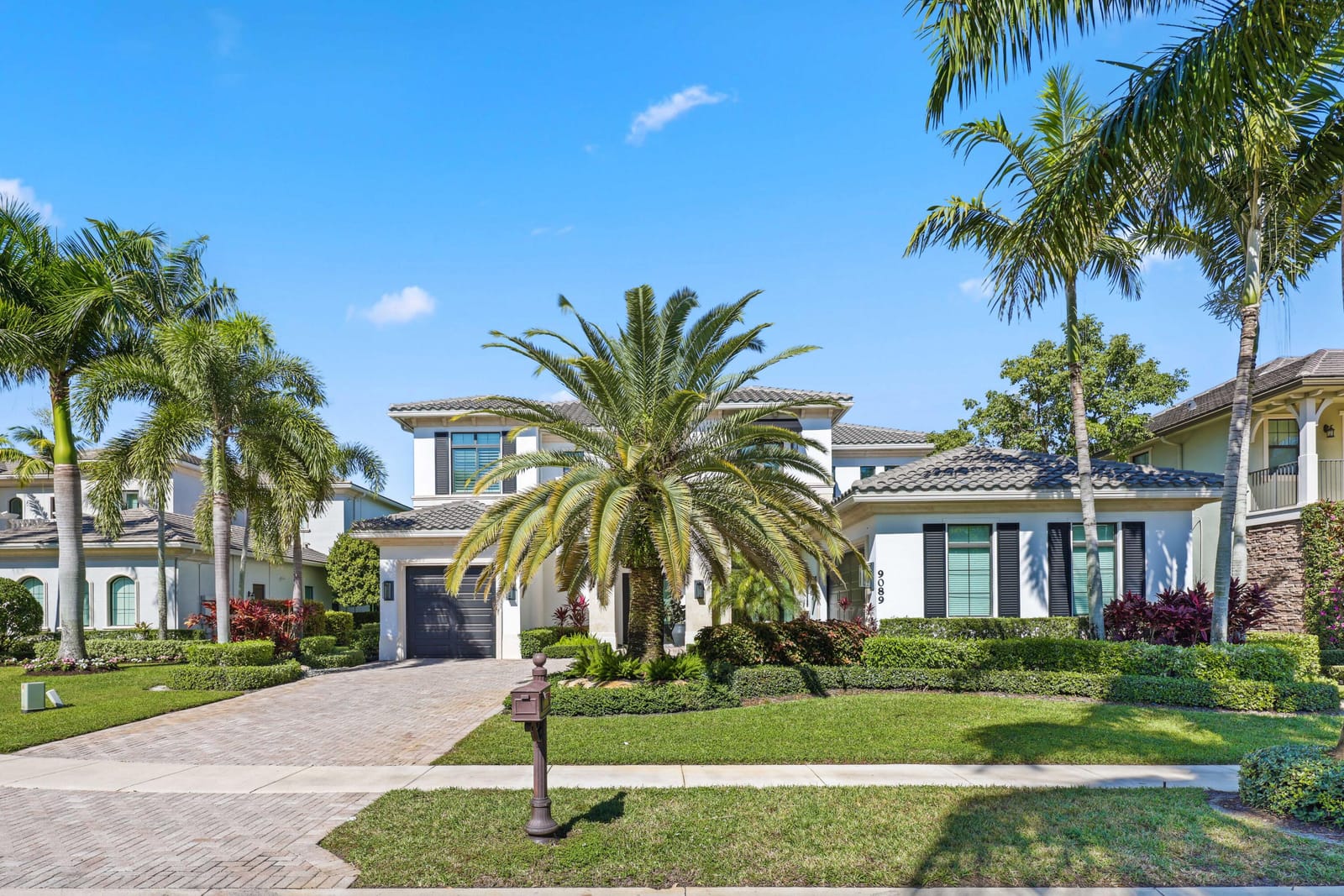 9089 Pintura Way — photo 4