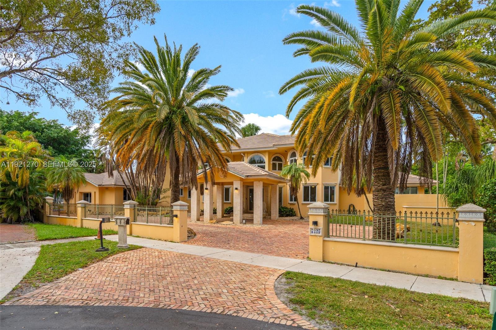 7225 Gleneagle Drive, Miami Lakes, FL 33014, Miami Lakes