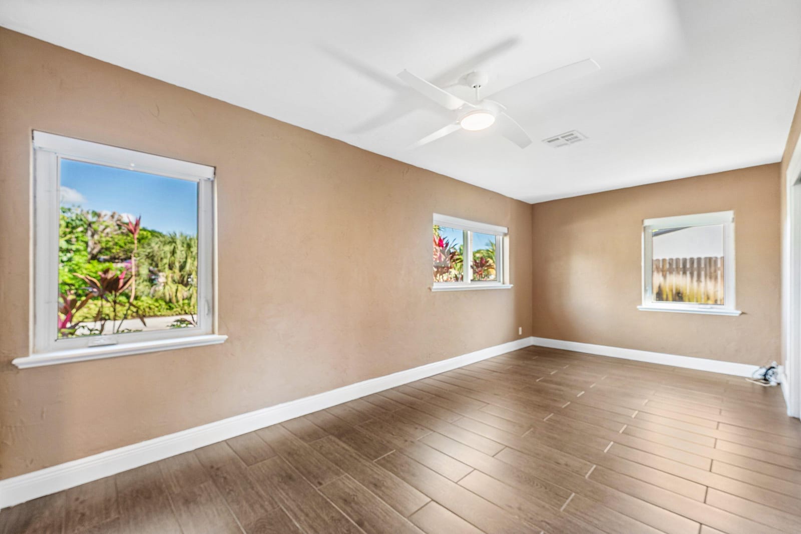 250 NE 20th Street, Delray Beach, FL 33444 photo 17