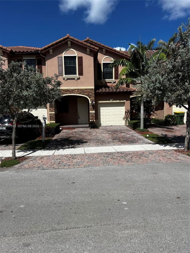 152 SE 37th Terrace 152, sold in Baywinds Of Galapagos Fir, Homestead, FL