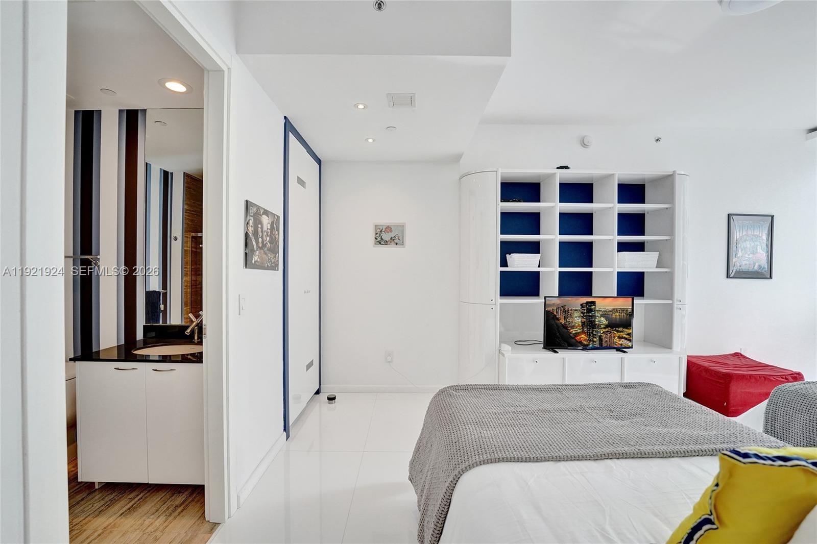 15811 Collins Avenue 1601, Sunny Isles Beach, FL 33160 photo 19