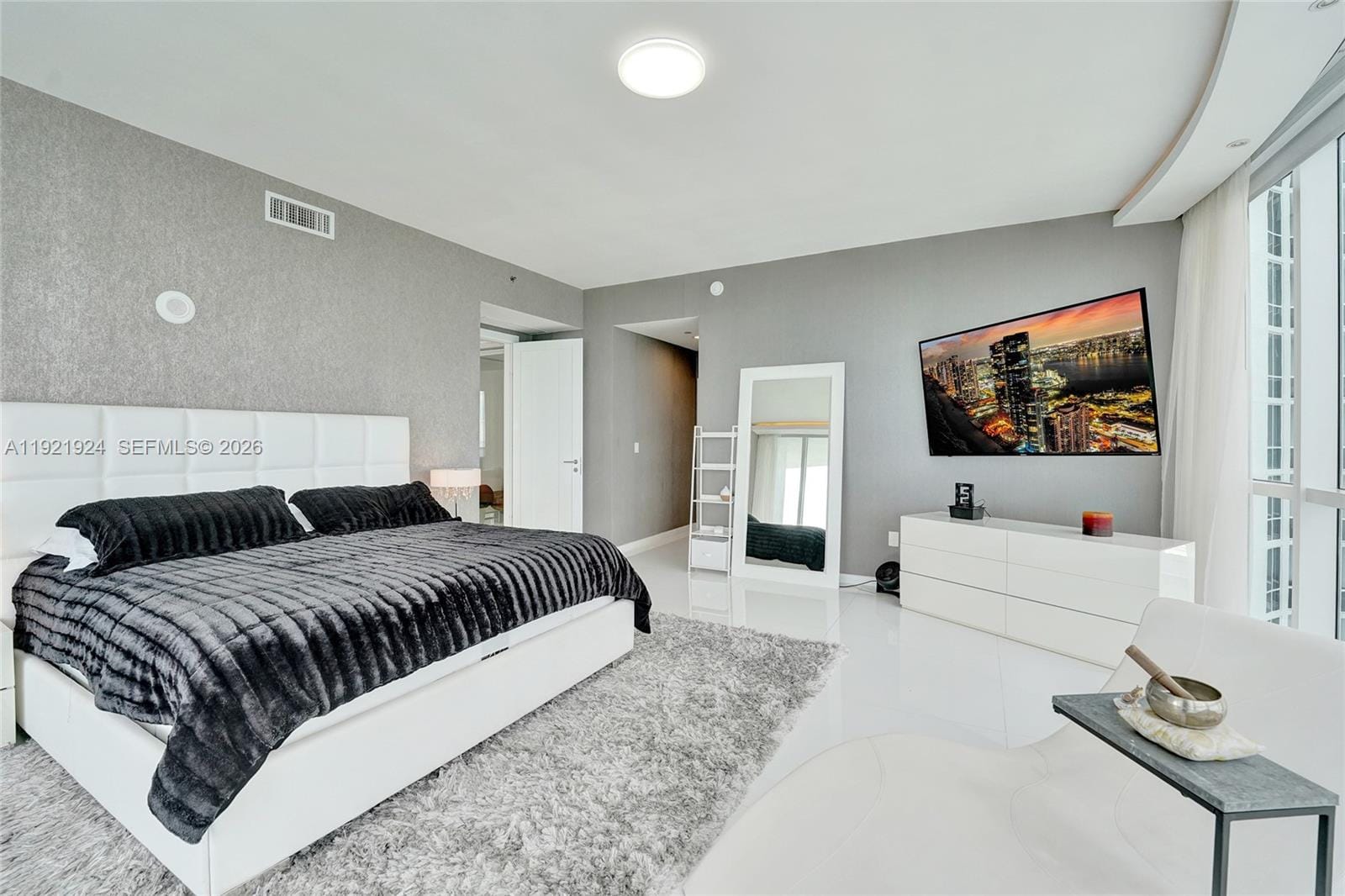 15811 Collins Avenue 1601, Sunny Isles Beach, FL 33160 photo 23