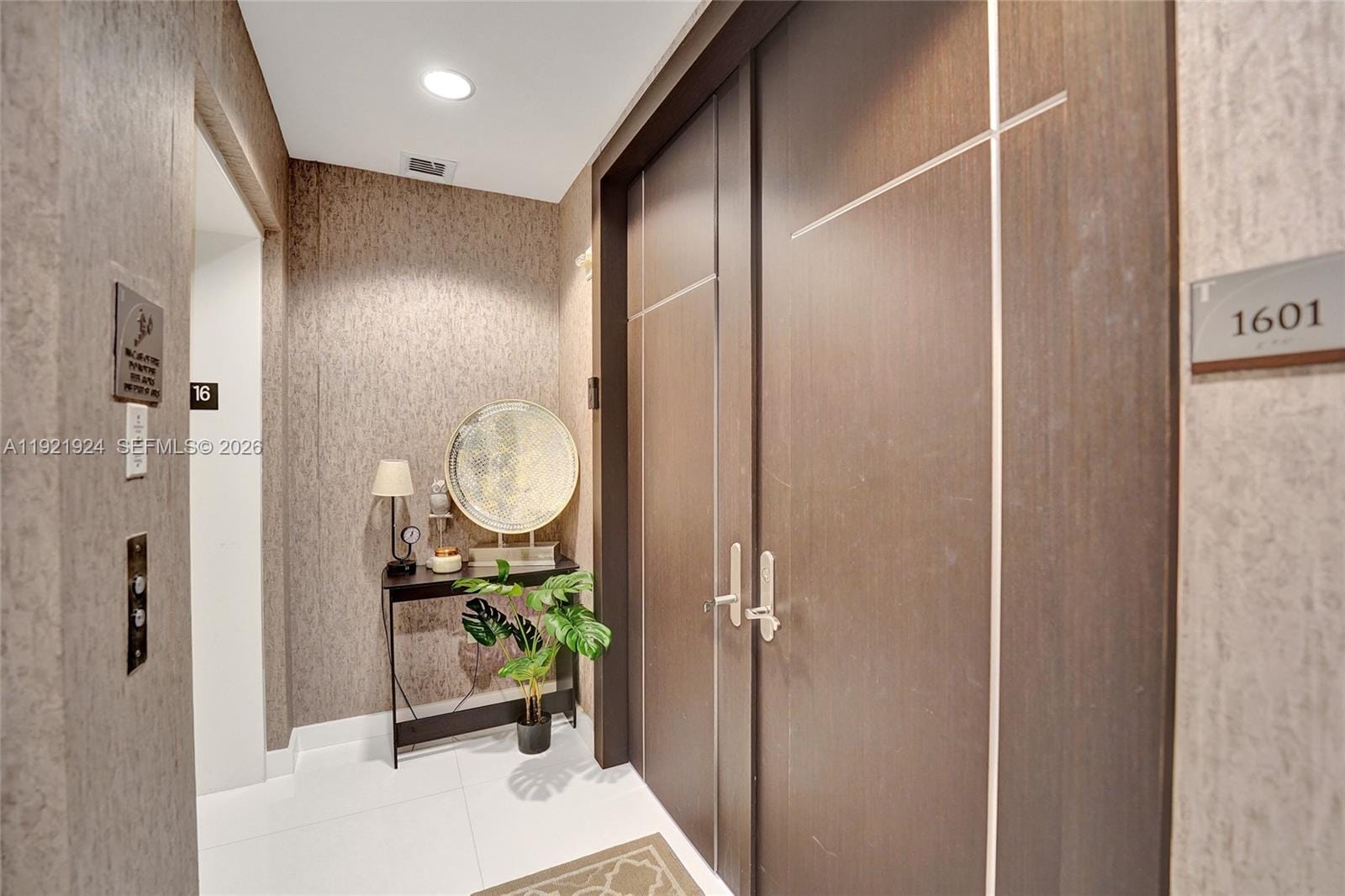 15811 Collins Avenue 1601, Sunny Isles Beach, FL 33160 photo 4