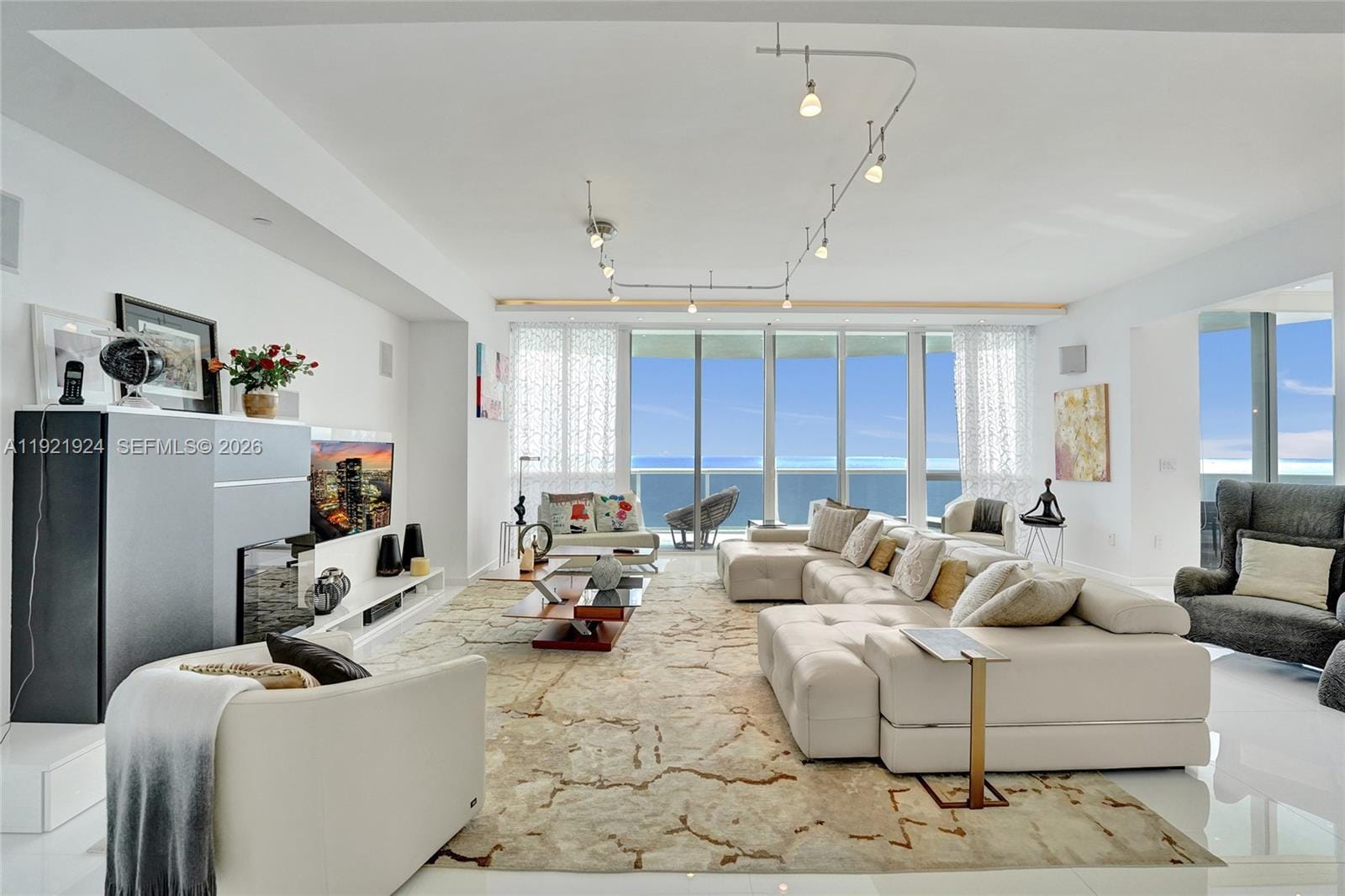 15811 Collins Avenue 1601, Sunny Isles Beach, FL 33160 photo 8