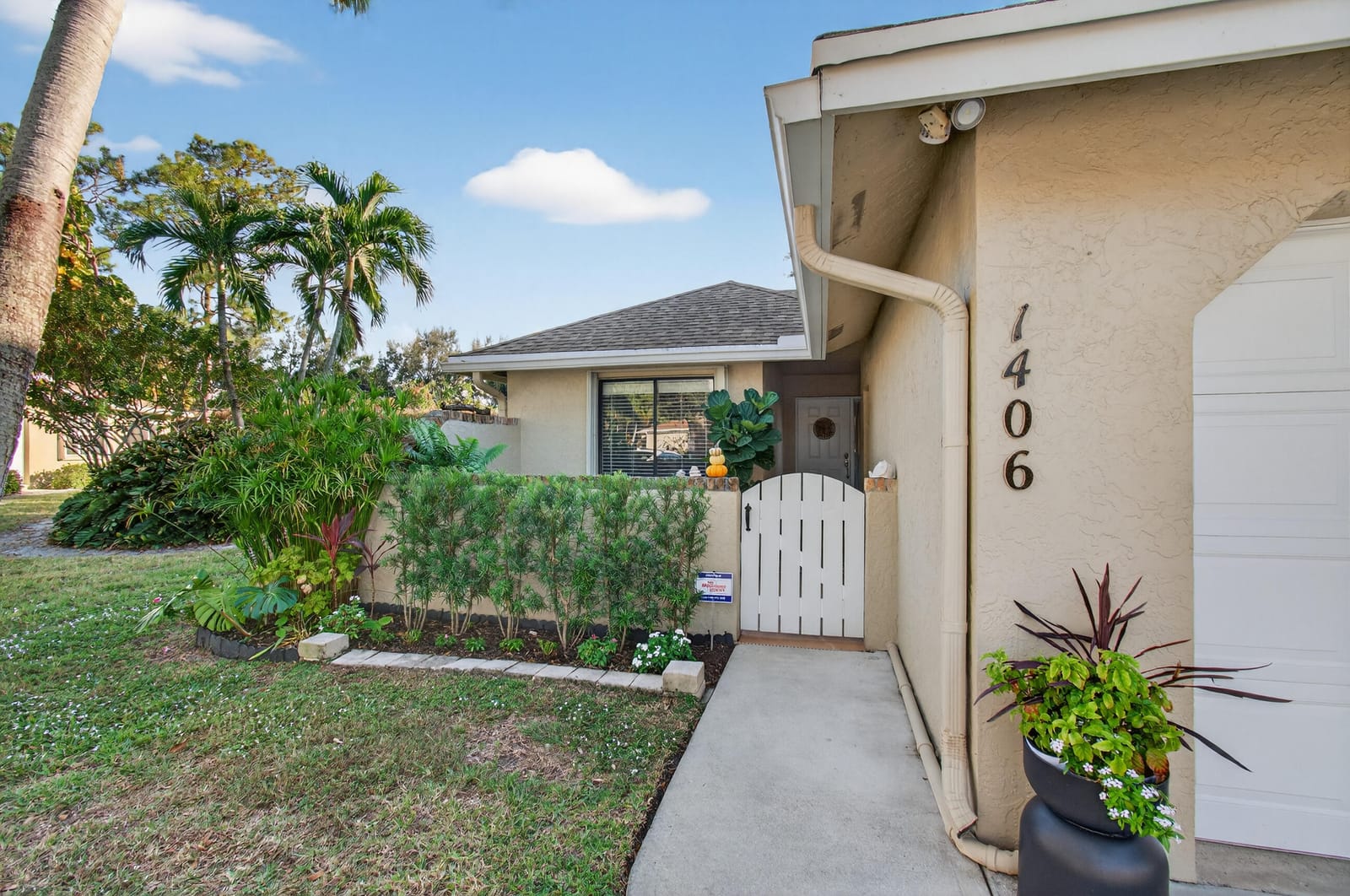 1406 Maplewood Drive, Greenacres, FL 33415 photo 3