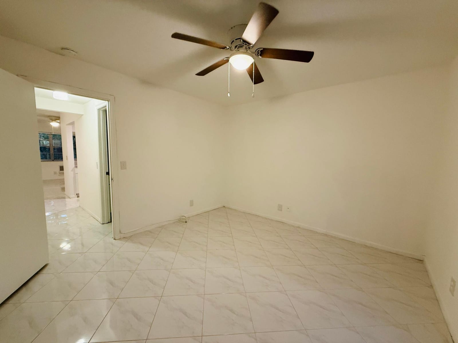 198 Salisbury I — photo 12