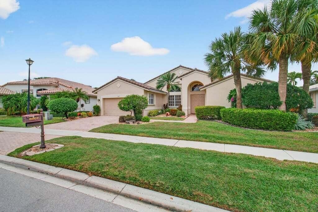 6807 W Liseron W, Boynton Beach, FL 33437