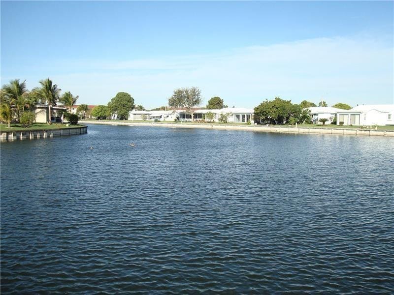 5809 NW 85th Avenue, Tamarac, FL 33321 photo 5