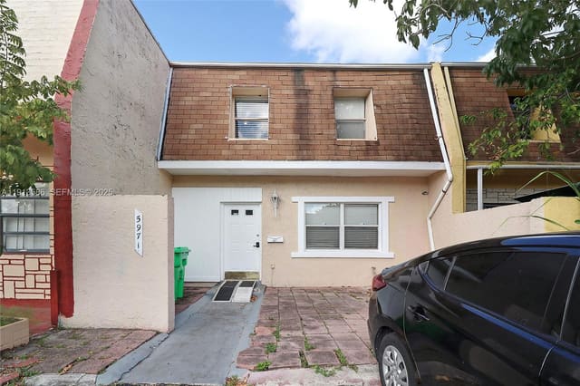 5971 NW 24th Court, sold in Sunrise Towne, Sunrise, FL