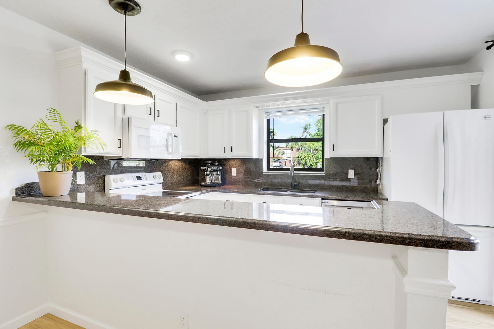 110 N Delaware Boulevard 16d, Jupiter, FL 33458 photo 9