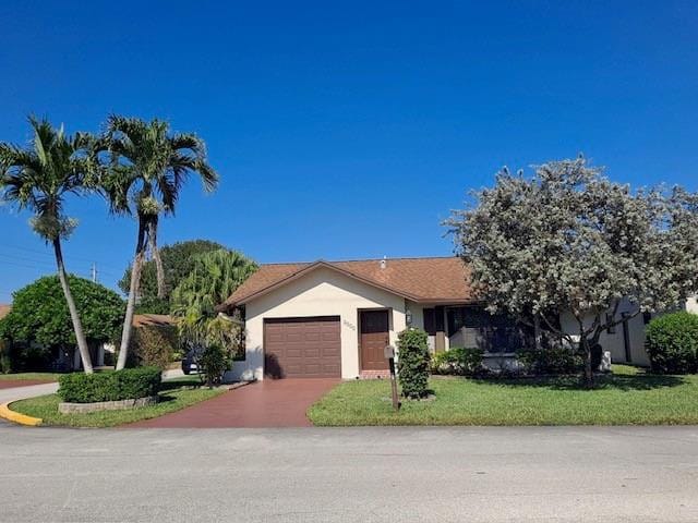 2377 SW 16th Drive — photo 2