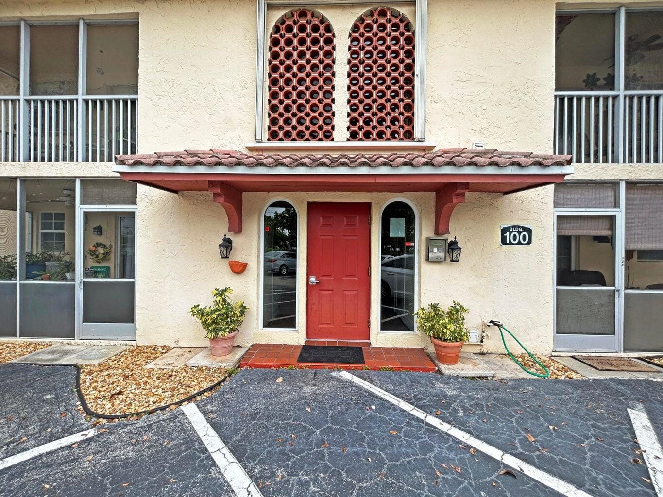 101 E Mcnab Road 329, Pompano Beach, FL 33060