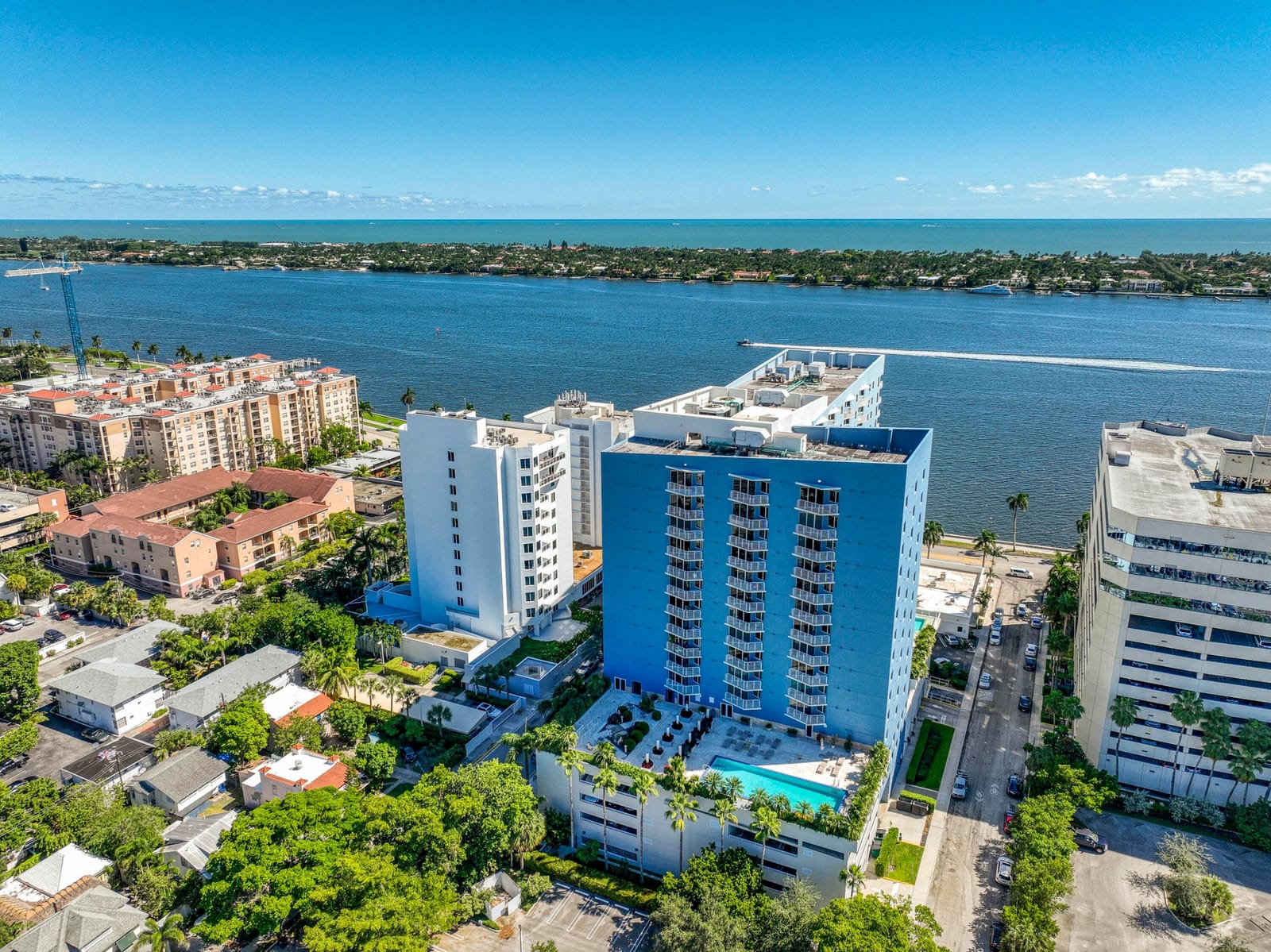 1551 N Flagler Drive Ph8 — photo 5