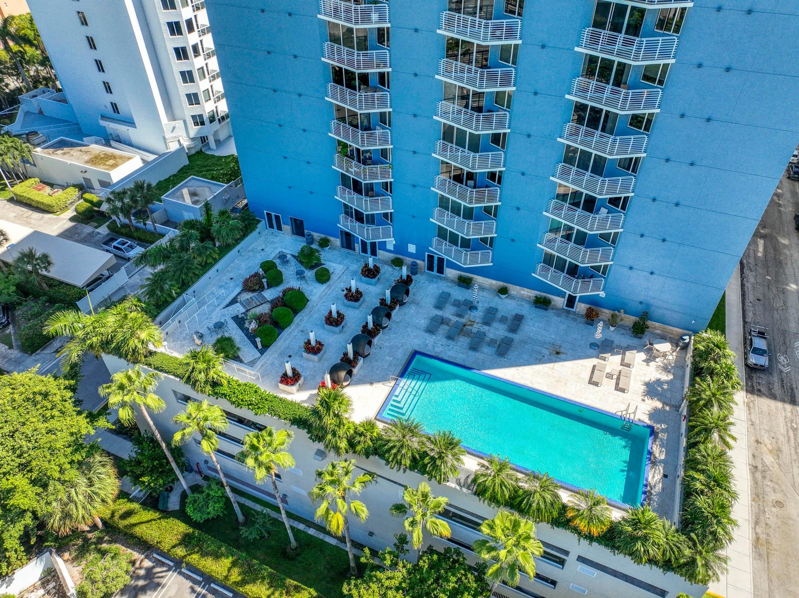 1551 N Flagler Drive Ph8 — photo 6