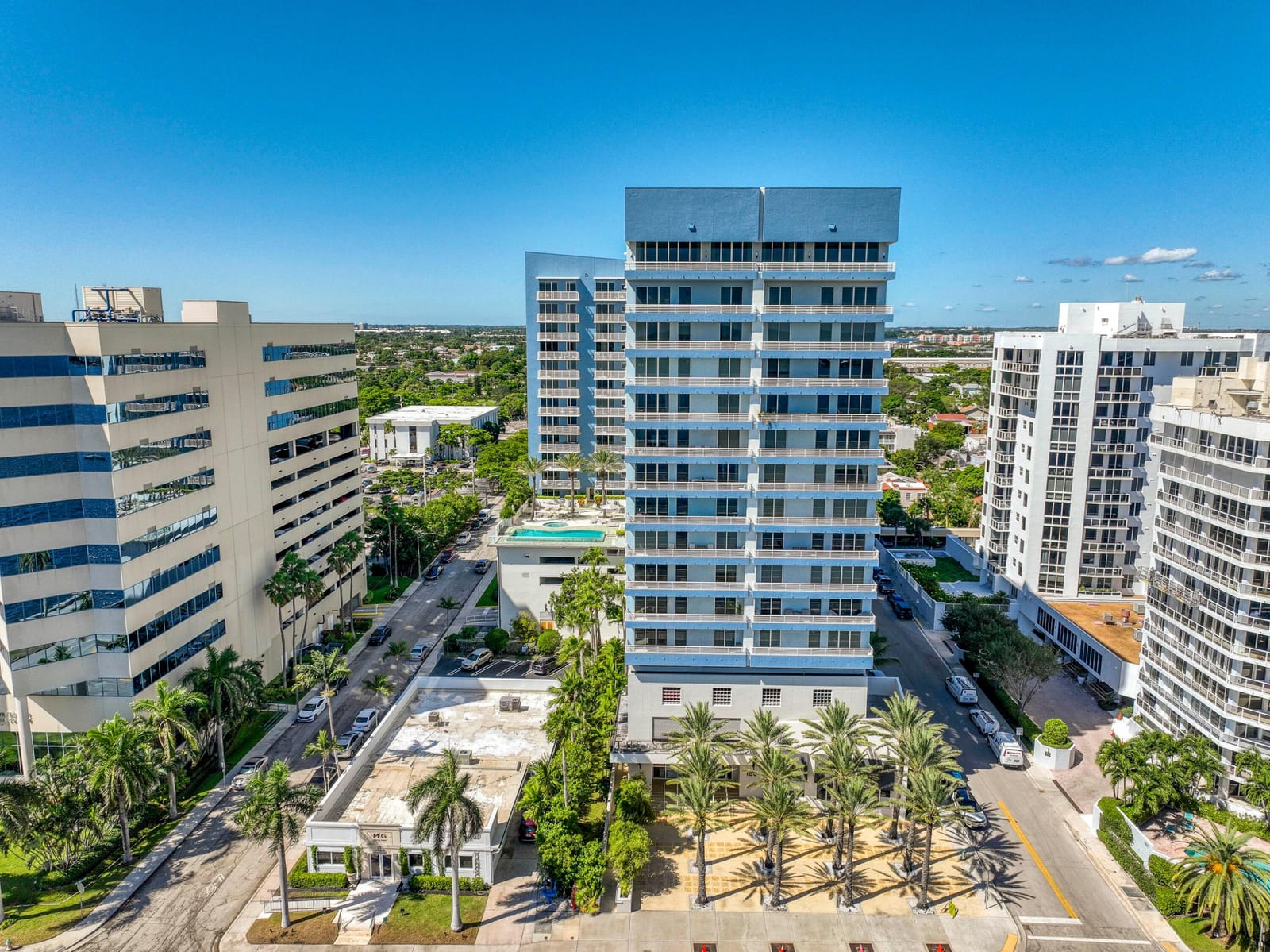 1551 N Flagler Drive Ph8 — photo 8